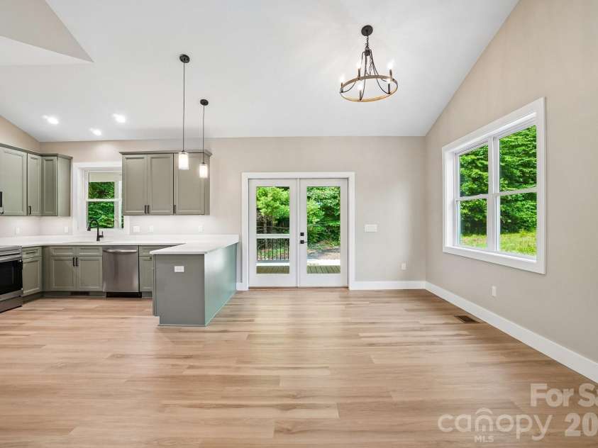 268 Appalachian Retreat None, Spruce Pine, NC 28777.  MLS# CAR4398350, YatesRealty ID 33795. 