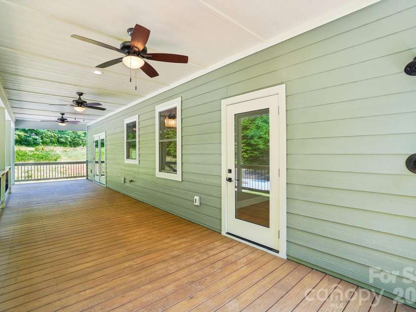 268 Appalachian Retreat None, Spruce Pine, NC 28777.  MLS# CAR4398350, YatesRealty ID 33795. 