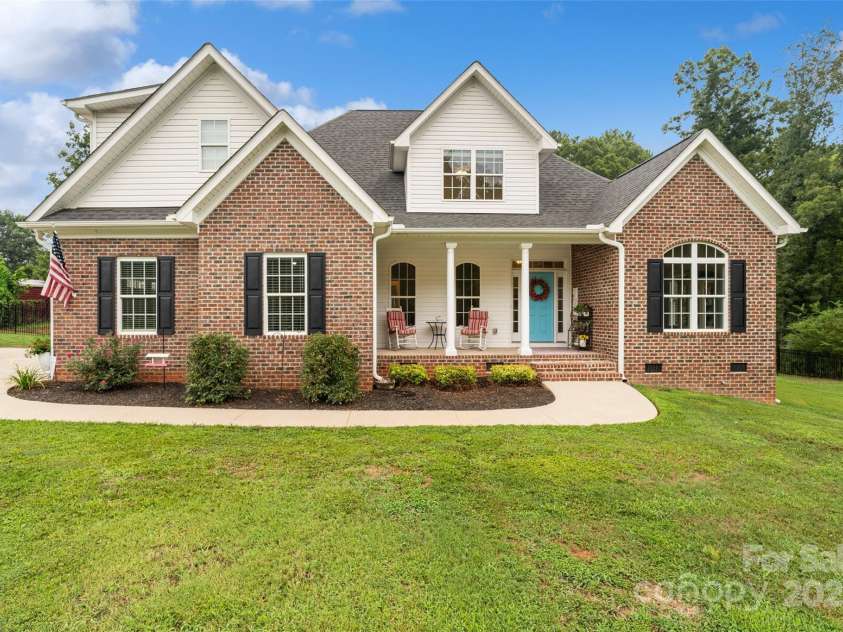 3178 Newcastle Drive, Rock Hill, SC 29732.  MLS# CAR4288543, YatesRealty ID 33795. 