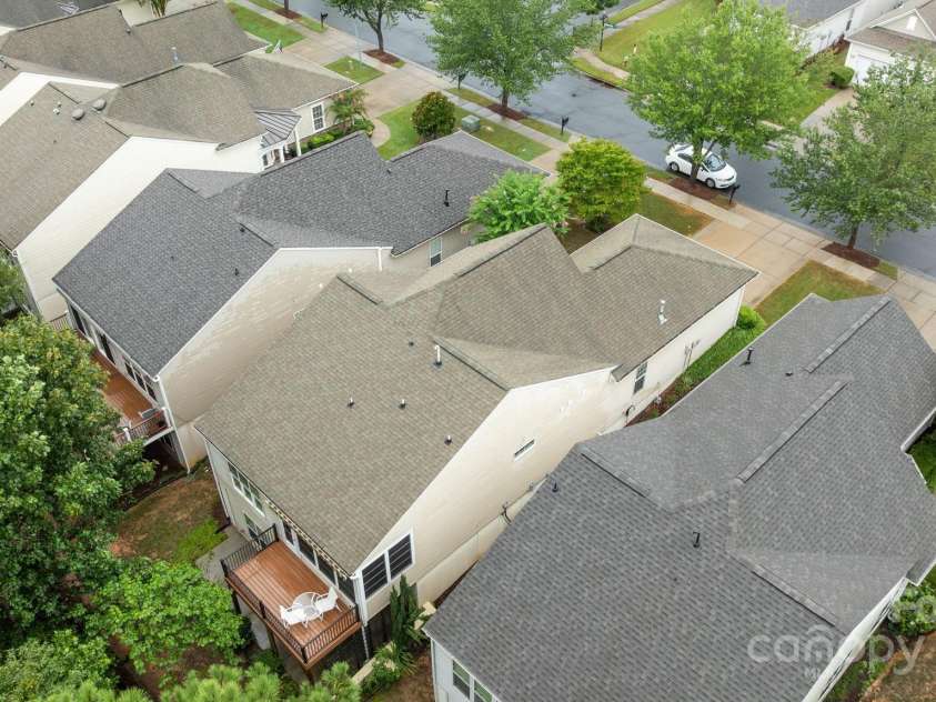 17517 Hawks View Drive, Fort Mill, SC 29707.  MLS# CAR4287390, YatesRealty ID 33796. 