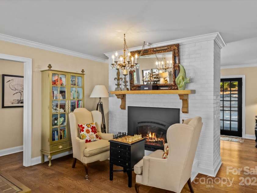 754 Lakeview Shores Loop, Mooresville, NC 28117.  MLS# CAR4287058, YatesRealty ID 33797. 
