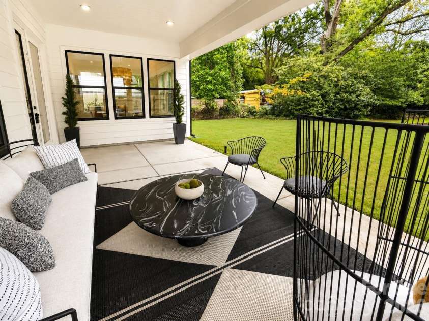 4337 Castleton Road, Charlotte, NC 28211.  MLS# CAR4329159, YatesRealty ID 33798. 