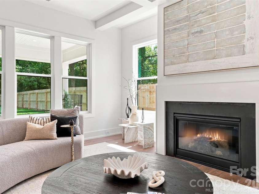 4337 Castleton Road, Charlotte, NC 28211.  MLS# CAR4329159, YatesRealty ID 33798. 