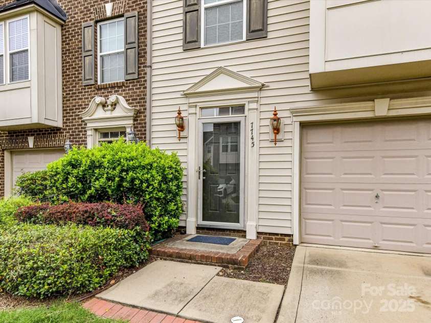 7745 Jackson Pond Drive, Charlotte, NC 28273.  MLS# CAR4286877, YatesRealty ID 33798. 