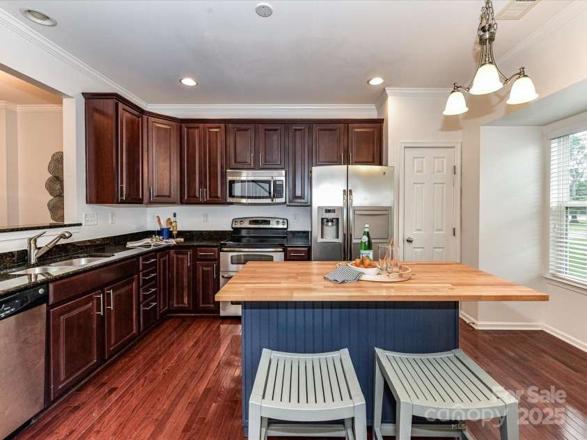 7745 Jackson Pond Drive, Charlotte, NC 28273.  MLS# CAR4286877, YatesRealty ID 33798. 