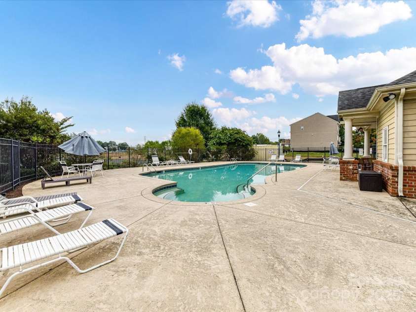7745 Jackson Pond Drive, Charlotte, NC 28273.  MLS# CAR4286877, YatesRealty ID 33798. 
