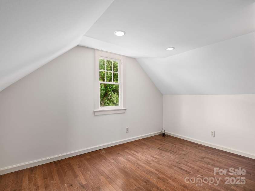 21 Clairmont Avenue, Asheville, NC 28804.  MLS# CAR4251719, YatesRealty ID 33799. Second room on upper level for additional bedroom or added living area (not counted in square footage due to 6'5