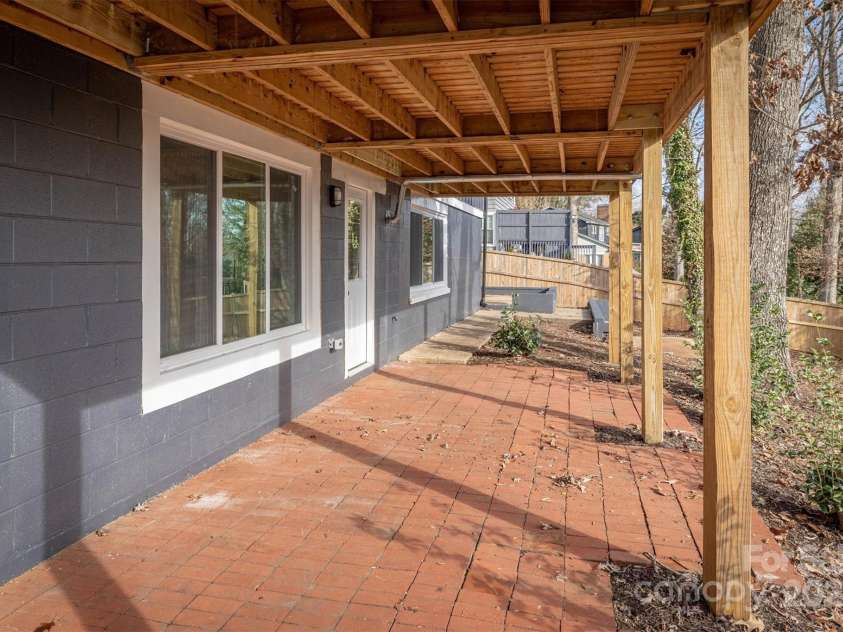 223 West Park Drive, Morganton, NC 28655.  MLS# CAR4209211, YatesRealty ID 338. 