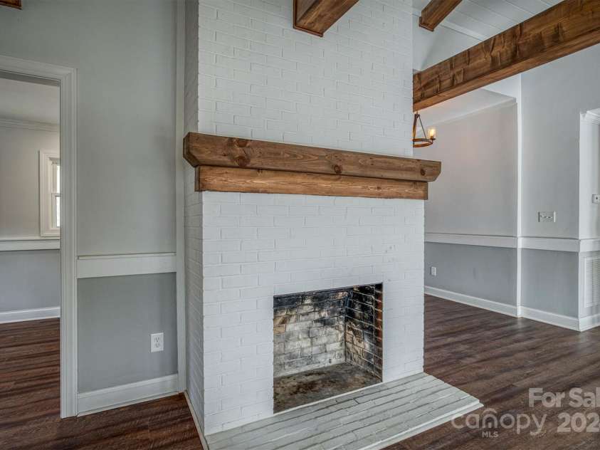 223 West Park Drive, Morganton, NC 28655.  MLS# CAR4209211, YatesRealty ID 338. 