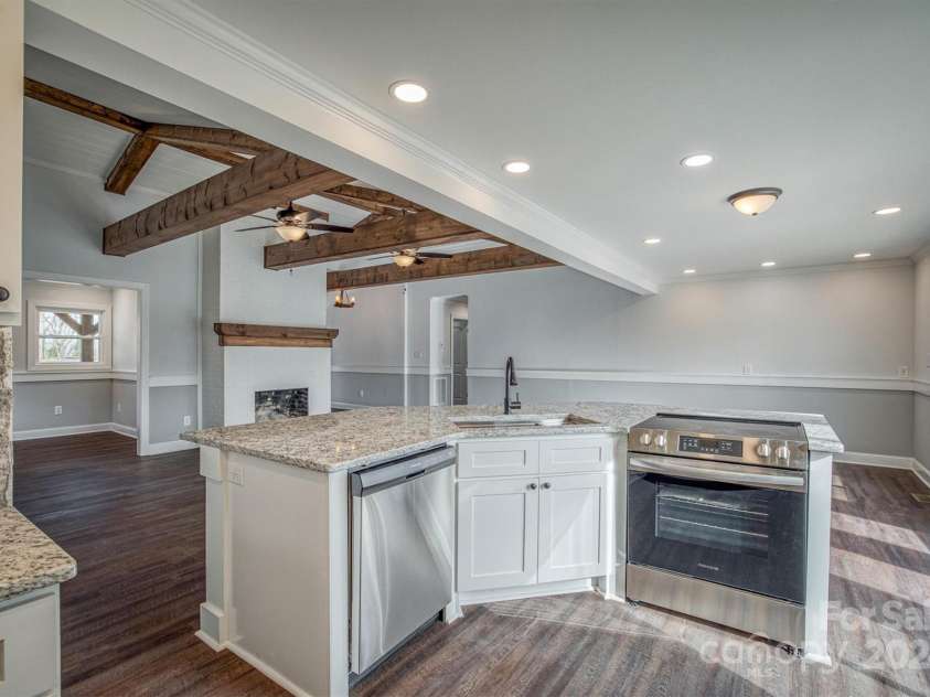 223 West Park Drive, Morganton, NC 28655.  MLS# CAR4209211, YatesRealty ID 338. 