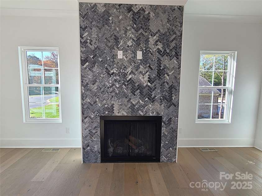 405 19th Avenue Circle, Hickory, NC 28601.  MLS# CAR4201802, YatesRealty ID 338. 