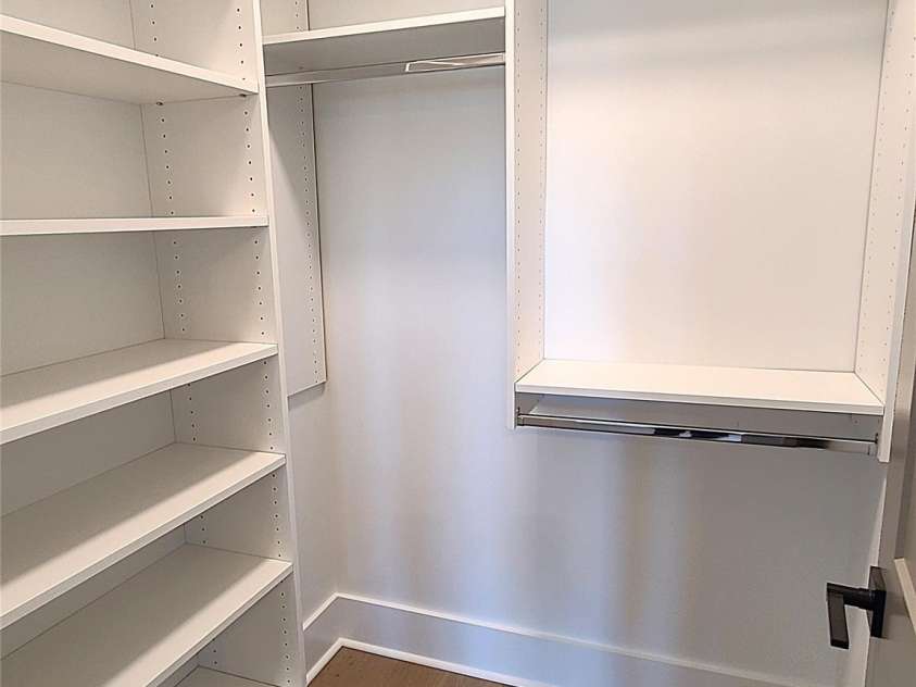 405 19th Avenue Circle, Hickory, NC 28601.  MLS# CAR4201802, YatesRealty ID 338. 