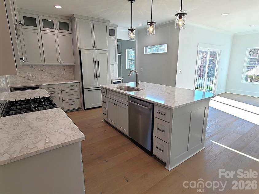 405 19th Avenue Circle, Hickory, NC 28601.  MLS# CAR4201802, YatesRealty ID 338. 