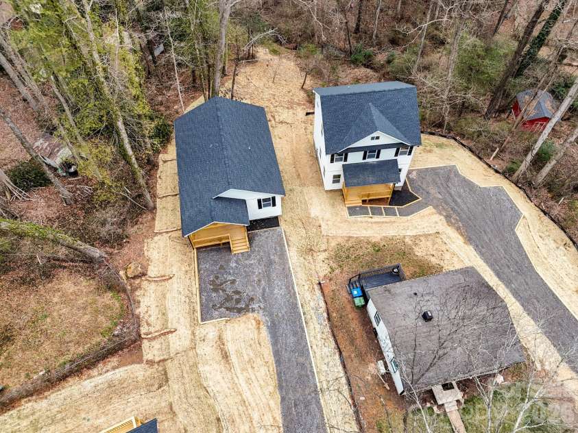 145 Shadowlawn Drive, Asheville, NC 28806.  MLS# CAR4333473, YatesRealty ID 3380. 