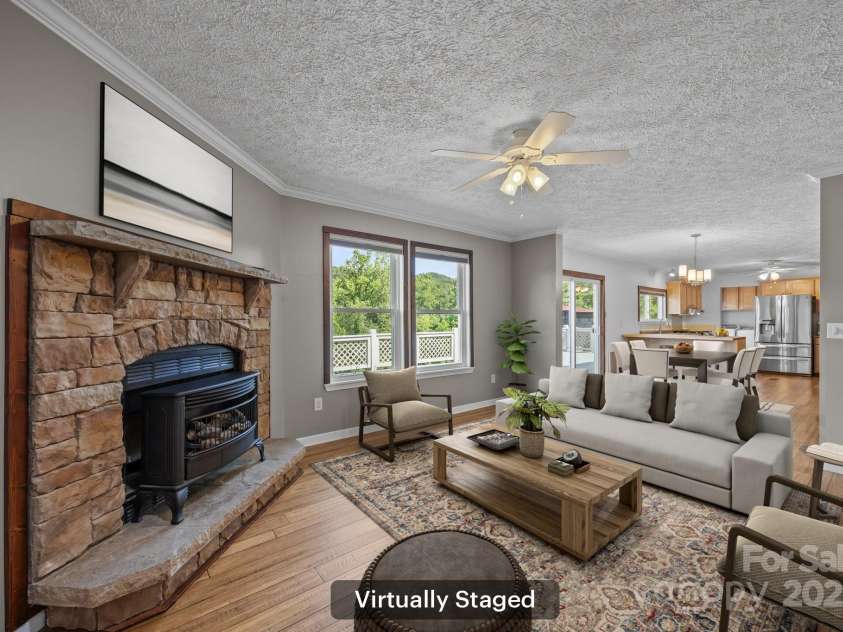 382 Onteora Boulevard, Asheville, NC 28803.  MLS# CAR4272620, YatesRealty ID 3380. 