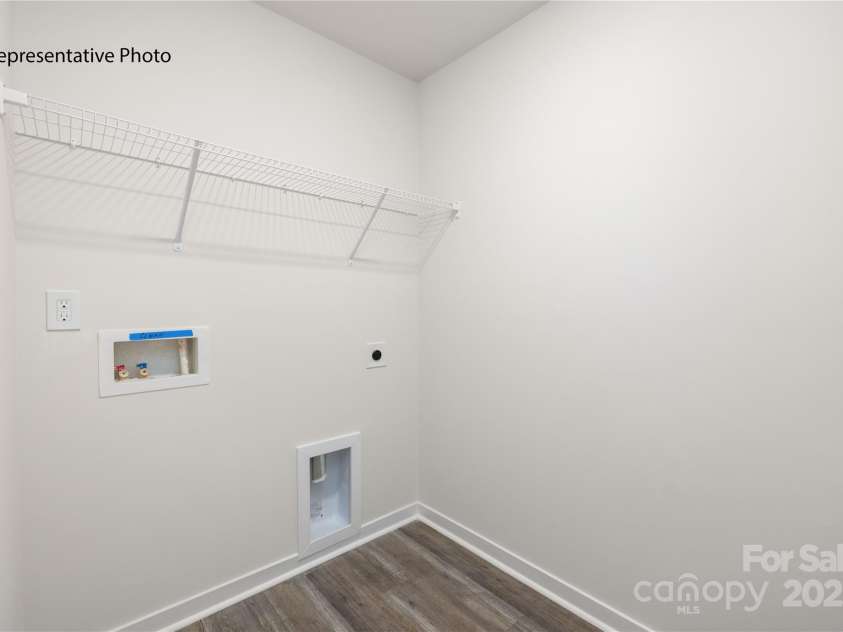 3841 Doughtry Knoll Drive, Charlotte, NC 28215.  MLS# CAR4311861, YatesRealty ID 3380. 