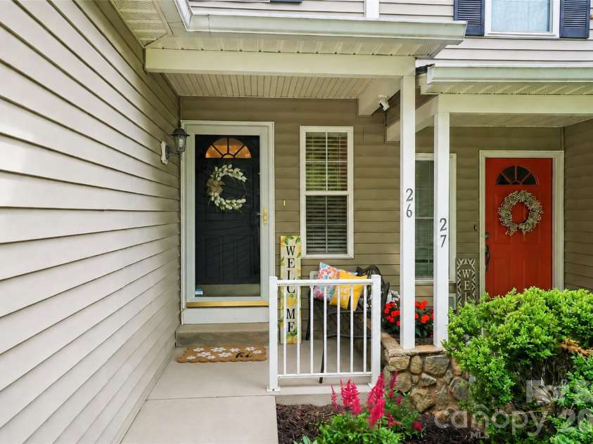 26 Willowick Drive, Asheville, NC 28803.  MLS# CAR4388357, YatesRealty ID 33800. 