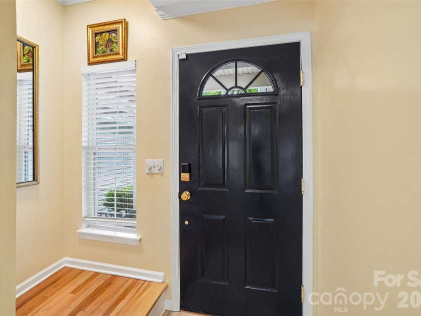 26 Willowick Drive, Asheville, NC 28803.  MLS# CAR4388357, YatesRealty ID 33800. 