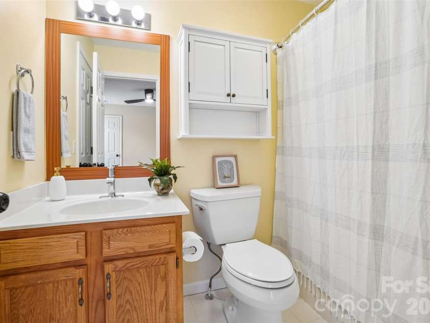 26 Willowick Drive, Asheville, NC 28803.  MLS# CAR4388357, YatesRealty ID 33800. 