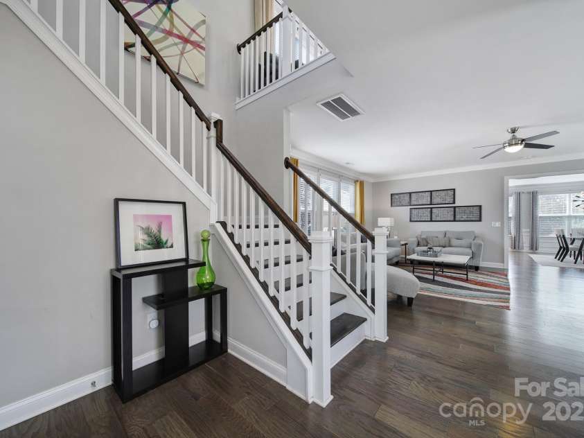 8702 Aspinwall Drive, Charlotte, NC 28216.  MLS# CAR4272484, YatesRealty ID 33800. 