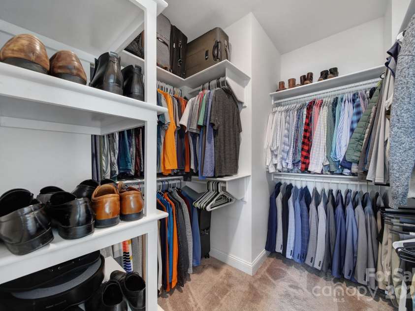 8702 Aspinwall Drive, Charlotte, NC 28216.  MLS# CAR4272484, YatesRealty ID 33800. 