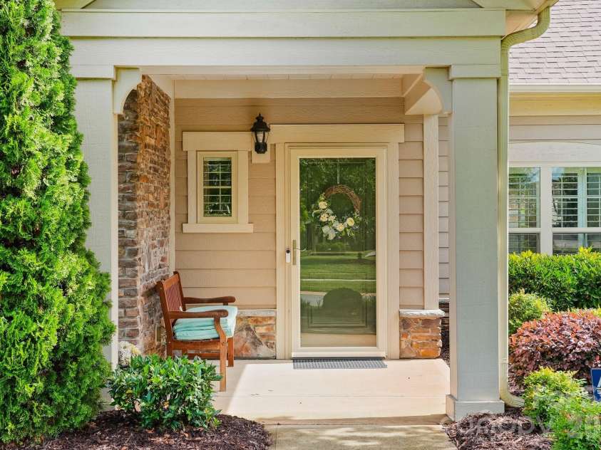 159 Brawley Point Circle, Mooresville, NC 28117.  MLS# CAR4394982, YatesRealty ID 33801. 