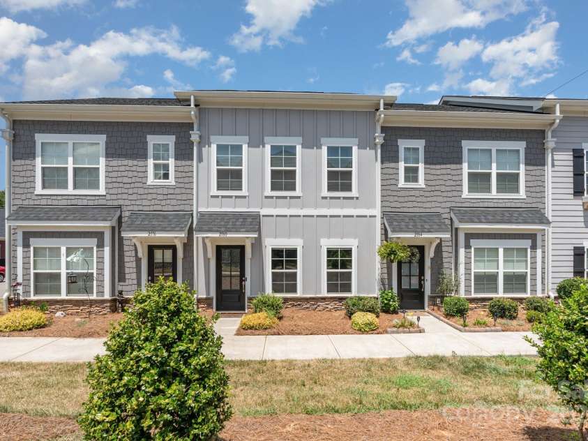 2180 Moss Meadow Lane, Denver, NC 28037.  MLS# CAR4280572, YatesRealty ID 33802. 