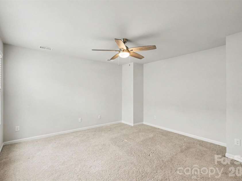 808 Lyndon Station Drive, Pineville, NC 28134.  MLS# CAR4391345, YatesRealty ID 33802. 
