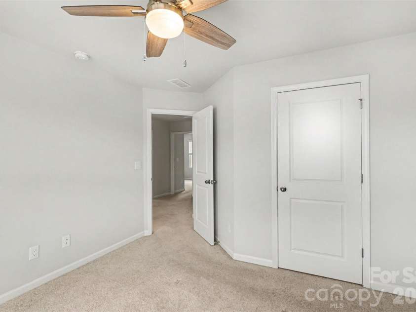 808 Lyndon Station Drive, Pineville, NC 28134.  MLS# CAR4391345, YatesRealty ID 33802. 