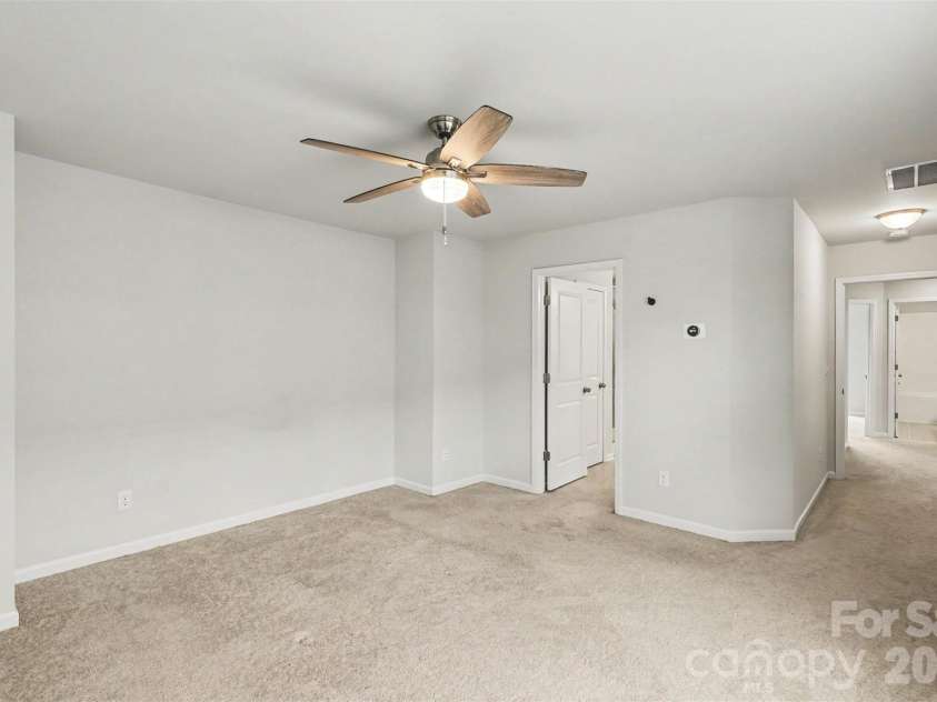 808 Lyndon Station Drive, Pineville, NC 28134.  MLS# CAR4391345, YatesRealty ID 33802. 