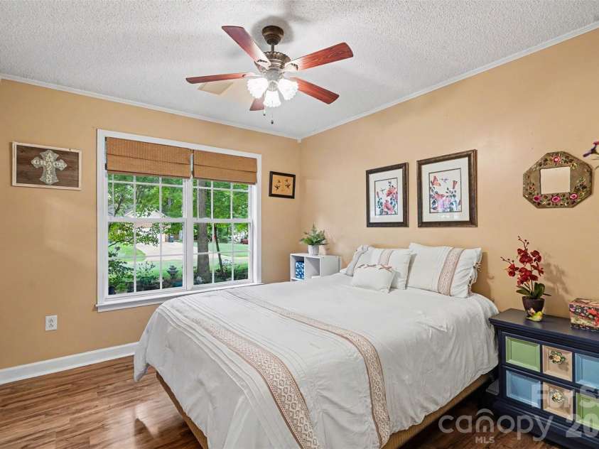 6007 Charlton Oaks Drive, Waxhaw, NC 28173.  MLS# CAR4395428, YatesRealty ID 33803. Second bedroom