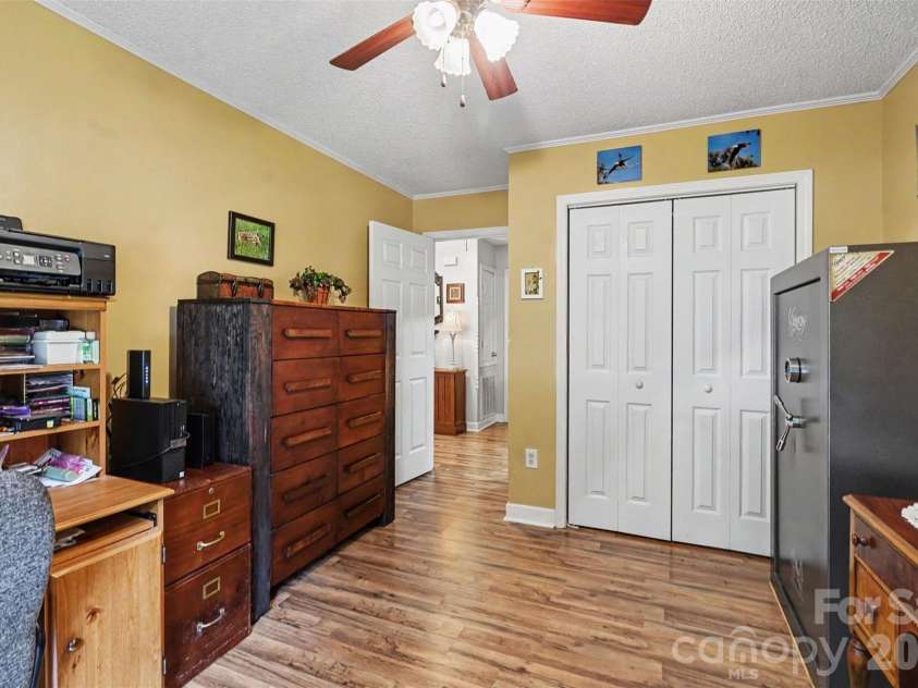 6007 Charlton Oaks Drive, Waxhaw, NC 28173.  MLS# CAR4395428, YatesRealty ID 33803. Third bedroom
