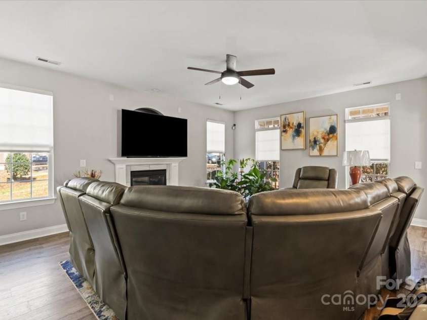 13014 Windy Lea Lane, Huntersville, NC 28078.  MLS# CAR4227702, YatesRealty ID 33804. 