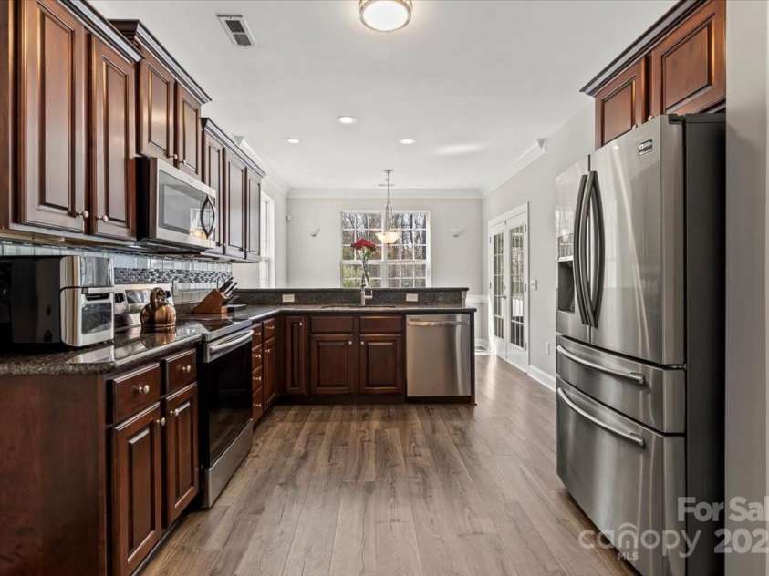 13014 Windy Lea Lane, Huntersville, NC 28078.  MLS# CAR4227702, YatesRealty ID 33804. 