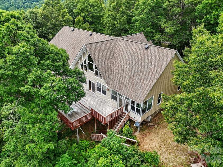 386 Arrowhead Trail, Columbus, NC 28722.  MLS# CAR4395929, YatesRealty ID 33804. 