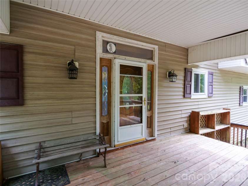 386 Arrowhead Trail, Columbus, NC 28722.  MLS# CAR4395929, YatesRealty ID 33804. 