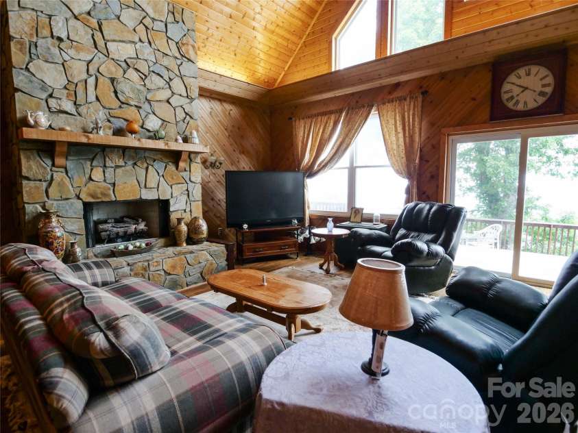 386 Arrowhead Trail, Columbus, NC 28722.  MLS# CAR4395929, YatesRealty ID 33804. 