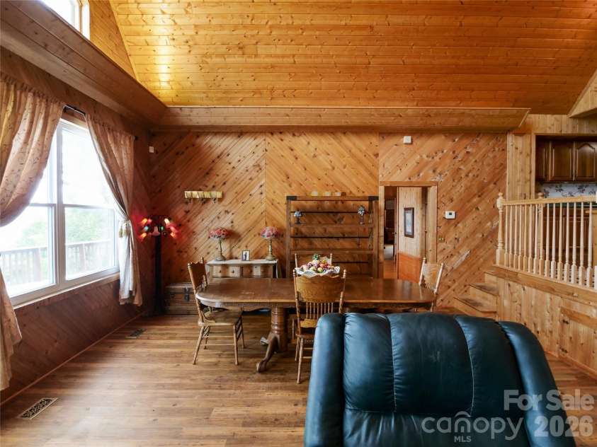 386 Arrowhead Trail, Columbus, NC 28722.  MLS# CAR4395929, YatesRealty ID 33804. 