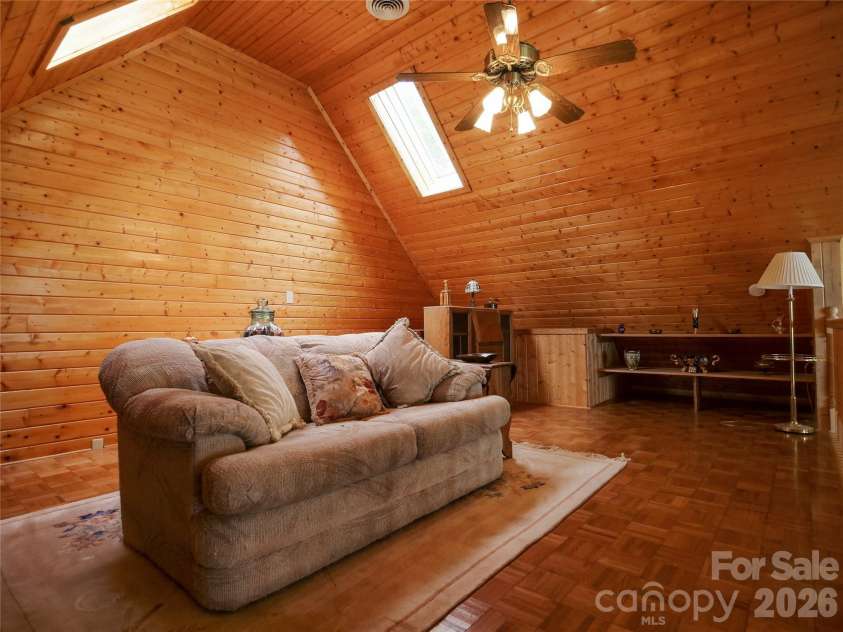 386 Arrowhead Trail, Columbus, NC 28722.  MLS# CAR4395929, YatesRealty ID 33804. 