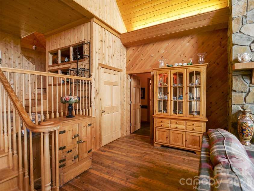 386 Arrowhead Trail, Columbus, NC 28722.  MLS# CAR4395929, YatesRealty ID 33804. 
