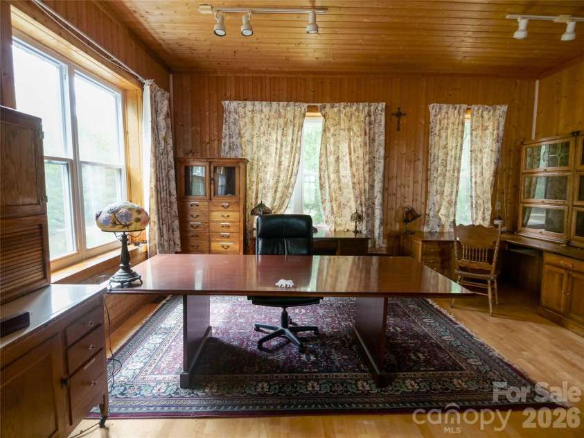 386 Arrowhead Trail, Columbus, NC 28722.  MLS# CAR4395929, YatesRealty ID 33804. 