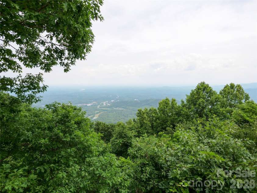 386 Arrowhead Trail, Columbus, NC 28722.  MLS# CAR4395929, YatesRealty ID 33804. 