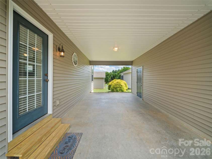 107 Cottage Loop, Waynesville, NC 28785.  MLS# CAR4397940, YatesRealty ID 33805. 
