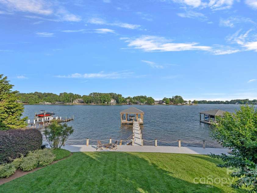 18408 Harbor Light Boulevard, Cornelius, NC 28031.  MLS# CAR4273907, YatesRealty ID 33806. 