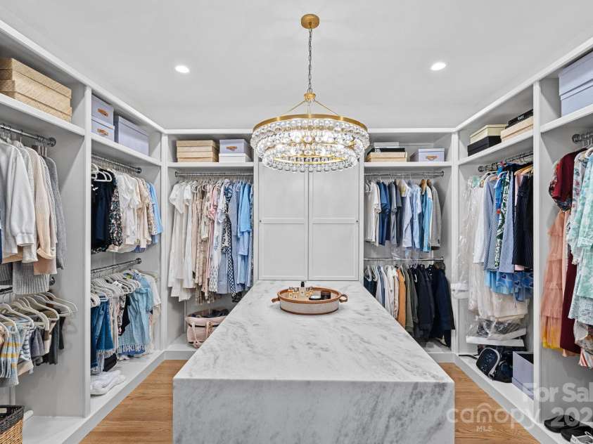 18408 Harbor Light Boulevard, Cornelius, NC 28031.  MLS# CAR4273907, YatesRealty ID 33806. 