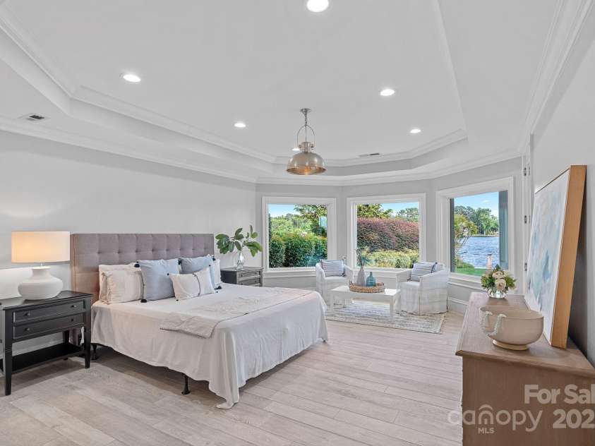 18408 Harbor Light Boulevard, Cornelius, NC 28031.  MLS# CAR4273907, YatesRealty ID 33806. 