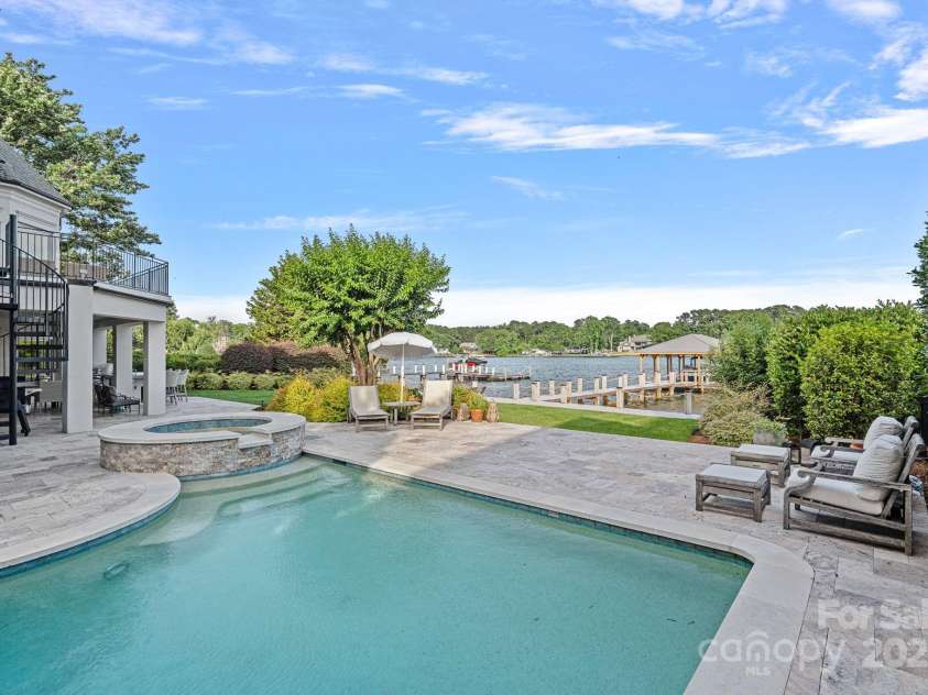 18408 Harbor Light Boulevard, Cornelius, NC 28031.  MLS# CAR4273907, YatesRealty ID 33806. 