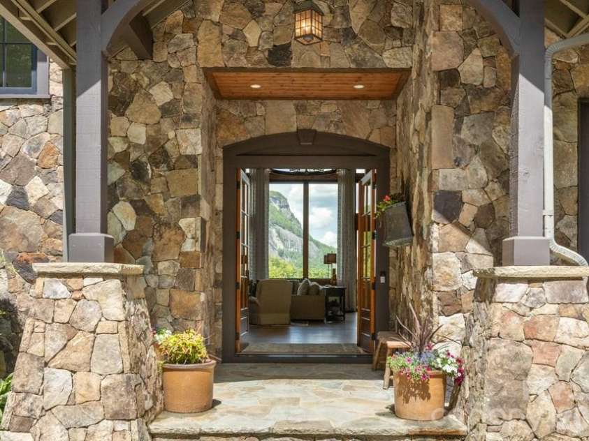 70 Norton Court, Highlands, NC 28741.  MLS# CAR4387101, YatesRealty ID 33806. 