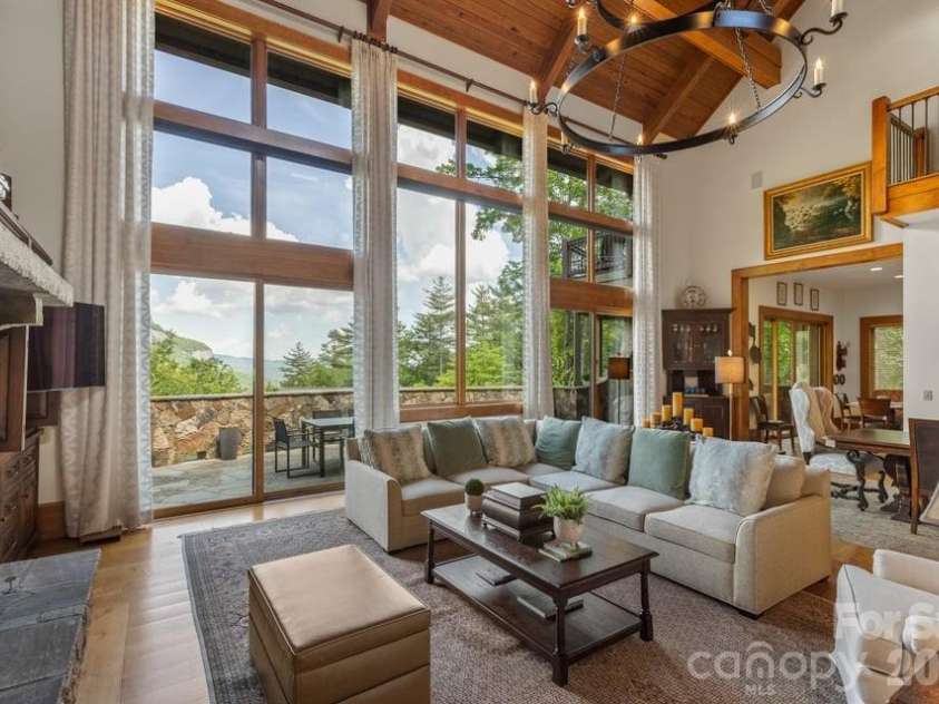 70 Norton Court, Highlands, NC 28741.  MLS# CAR4387101, YatesRealty ID 33806. 