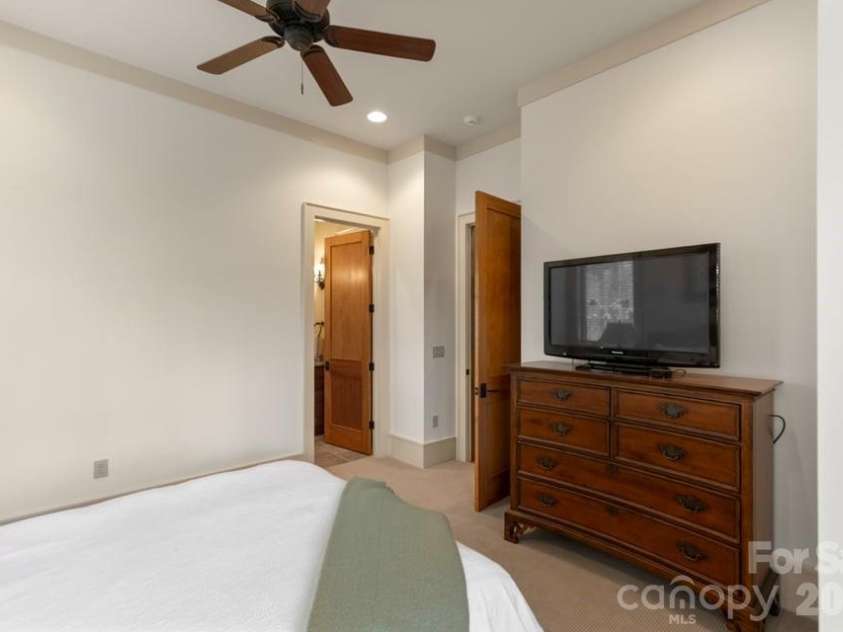 70 Norton Court, Highlands, NC 28741.  MLS# CAR4387101, YatesRealty ID 33806. 